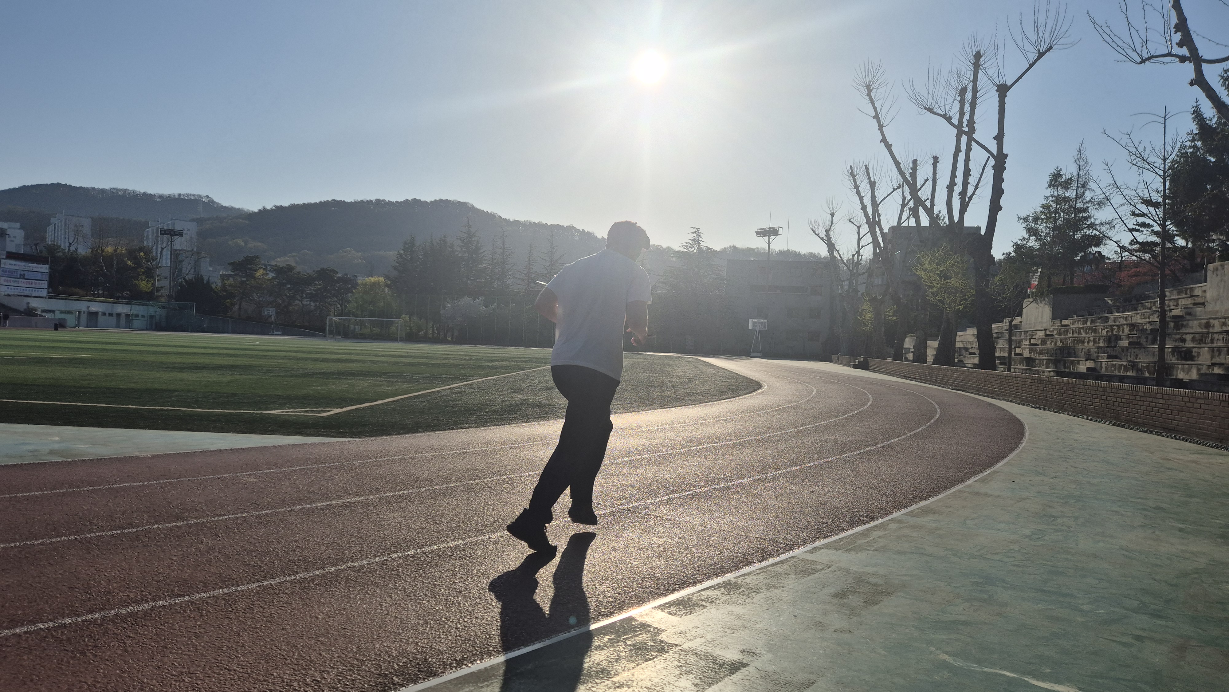 🏃‍♂️ 새벽을 깨우는 발걸음, ART ‘운동장 10바퀴’ 챌린지 성공!